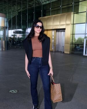 Saiee Manjrekar - Photos: Celebs  Spotted At Airport | Picture 1917937