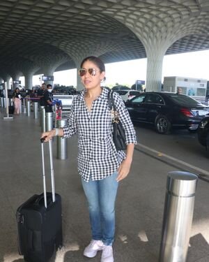 Sunidhi Chauhan - Photos: Celebs  Spotted At Airport | Picture 1917945