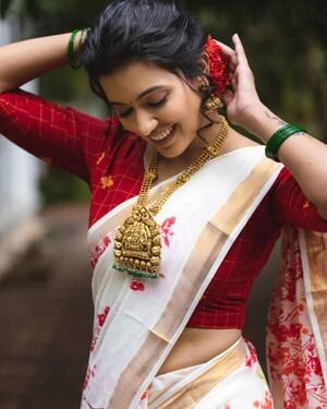 Anju Kurian New Photos | Picture 1919977