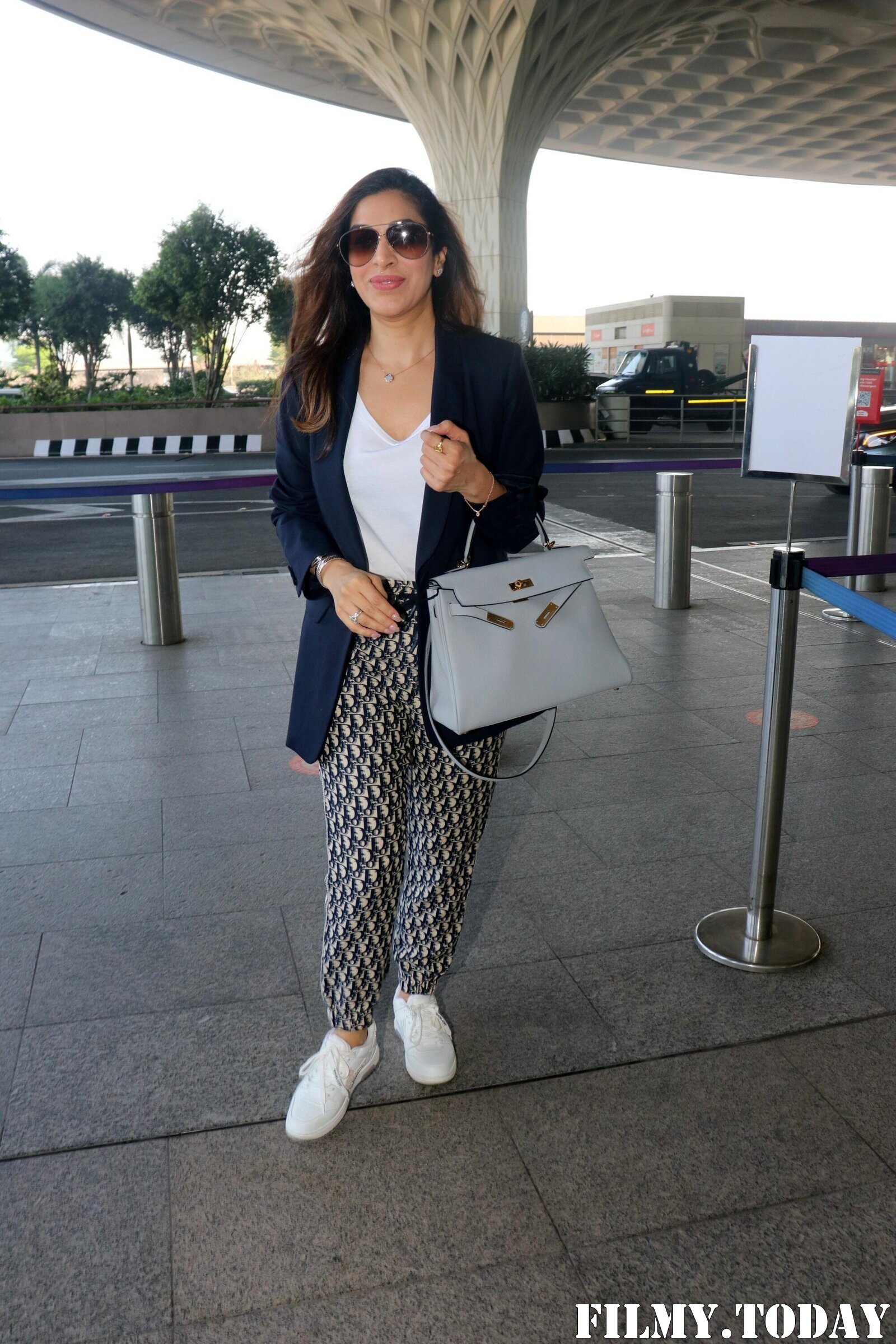Sophie Choudry - Photos: Celebs  Spotted At Airport | Picture 1921115