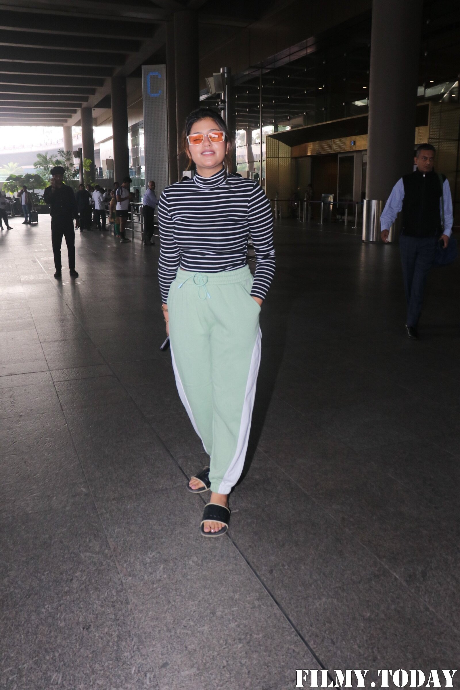 Anjali Arora - Photos: Celebs  Spotted At Airport | Picture 1921470