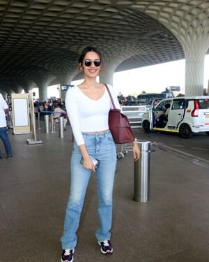 Manushi Chhillar - Photos: Celebs  Spotted At Airport | Picture 1921250