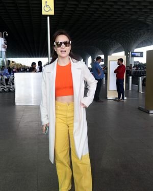 Elli Avram - Photos: Celebs  Spotted At Airport | Picture 1920943