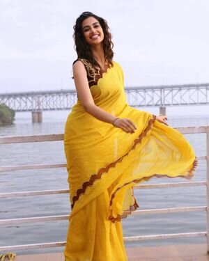 Meenakshi Chaudhary Latest Photos | Picture 1922325