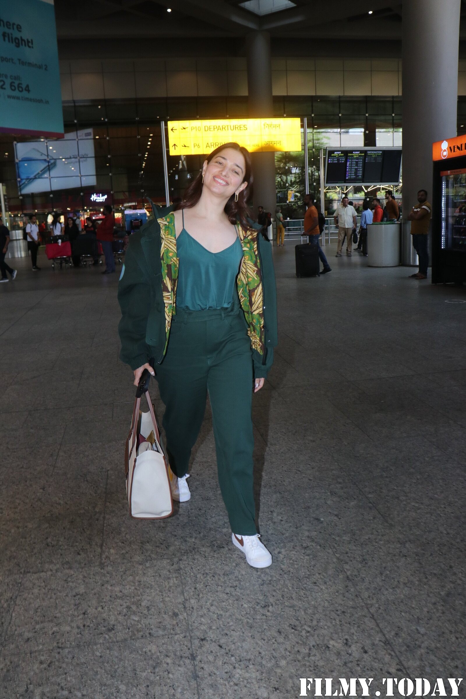 Tamanna Bhatia - Photos: Celebs  Spotted At Airport | Picture 1922178