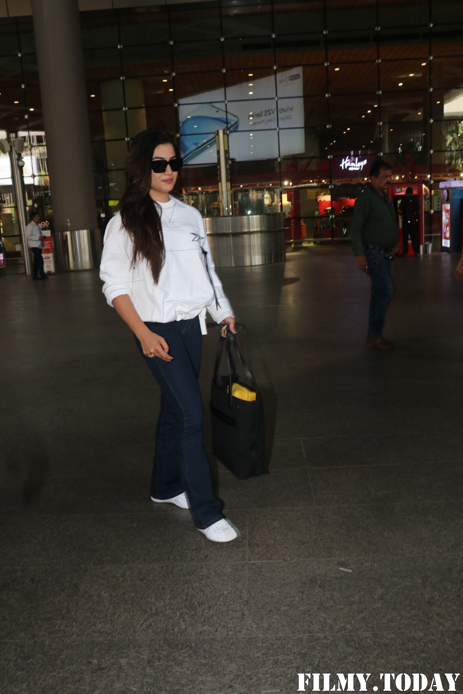 Rashmika Mandanna - Photos: Celebs  Spotted At Airport | Picture 1922189