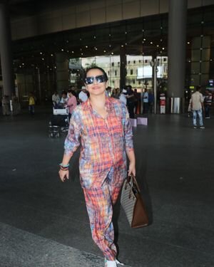 Vidya Balan - Photos: Celebs  Spotted At Airport | Picture 1922208
