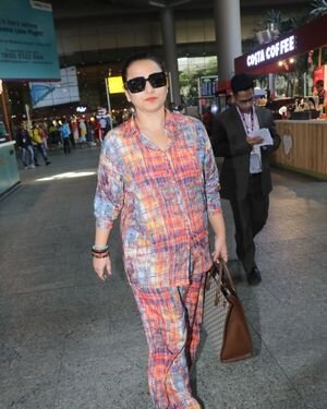 Vidya Balan - Photos: Celebs  Spotted At Airport | Picture 1922211