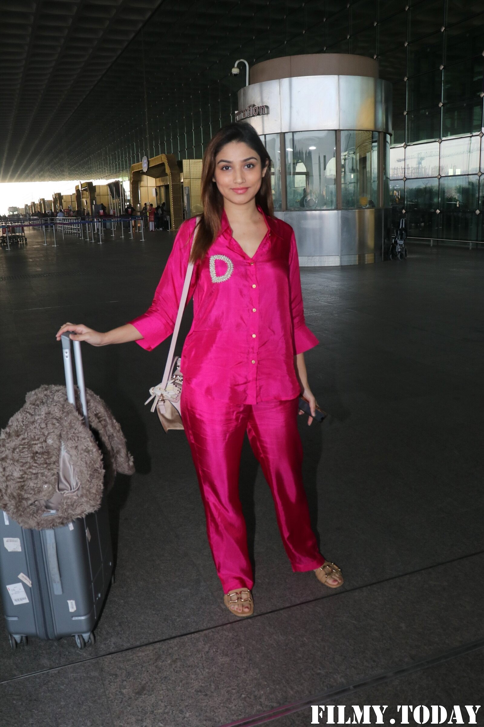 Donal Bisht - Photos: Celebs  Spotted At Airport | Picture 1906211