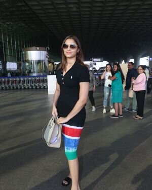 Saiee Manjrekar - Photos: Celebs  Spotted At Airport | Picture 1906144