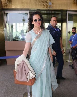 Kangana Ranaut - Photos: Celebs  Spotted At Airport | Picture 1906188