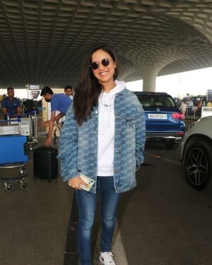 Jasmin Bhasin - Photos: Celebs  Spotted At Airport | Picture 1906203