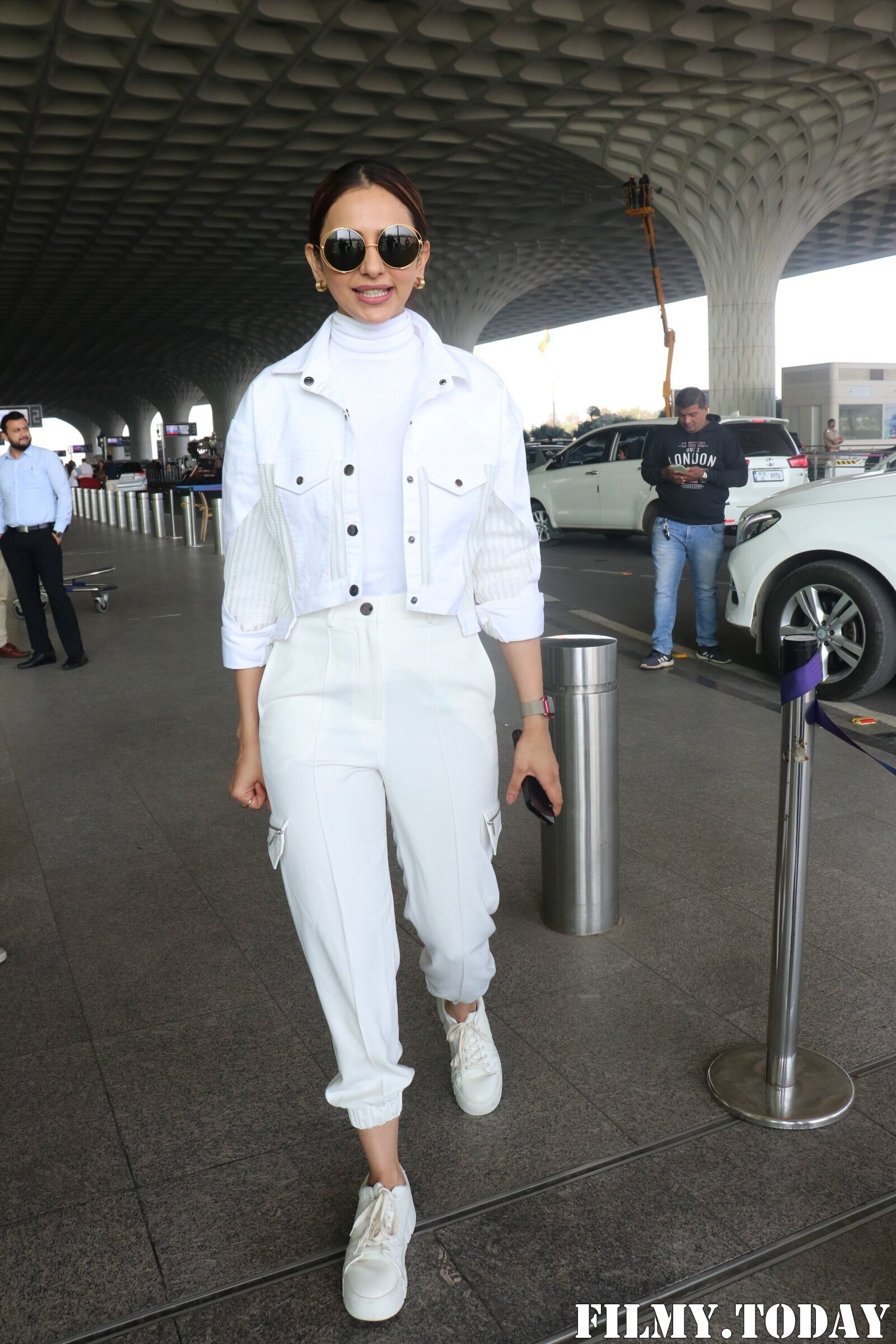 Rakul Preet Singh - Photos: Celebs  Spotted At Airport | Picture 1909126
