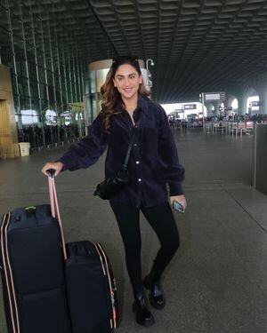 Krystle D'Souza - Photos: Celebs  Spotted At Airport | Picture 1909943