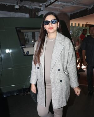 Gauhar Khan - Photos: Celebs  Spotted At Airport | Picture 1909936