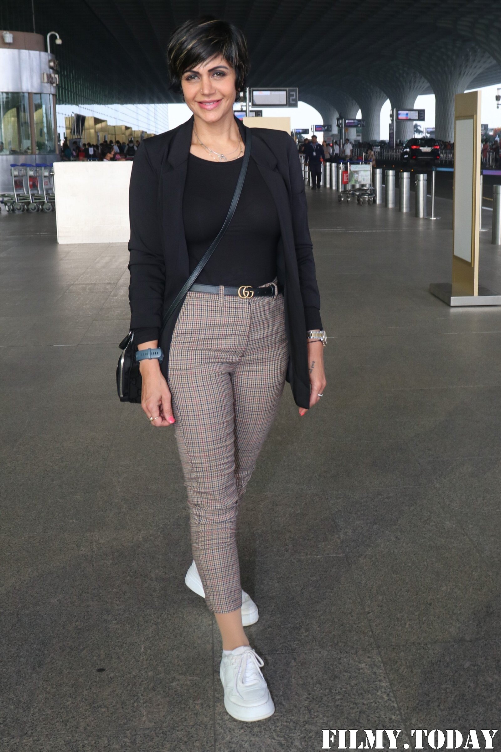 Mandira Bedi - Photos: Celebs  Spotted At Airport | Picture 1910116
