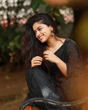 Siddhi Idnani Latest Photos | Picture 1910121