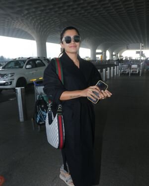 Rashmika Mandanna - Photos: Celebs  Spotted At Airport | Picture 1910701