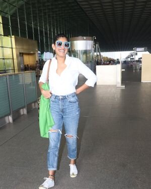 Kubbra Sait - Photos: Celebs  Spotted At Airport | Picture 1912792