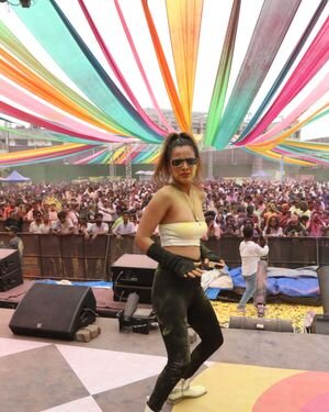 Nia Sharma - Photos: Biggest Holi Bash Dunk Fest 2023 At Jvpd Grounds | Picture 1925676