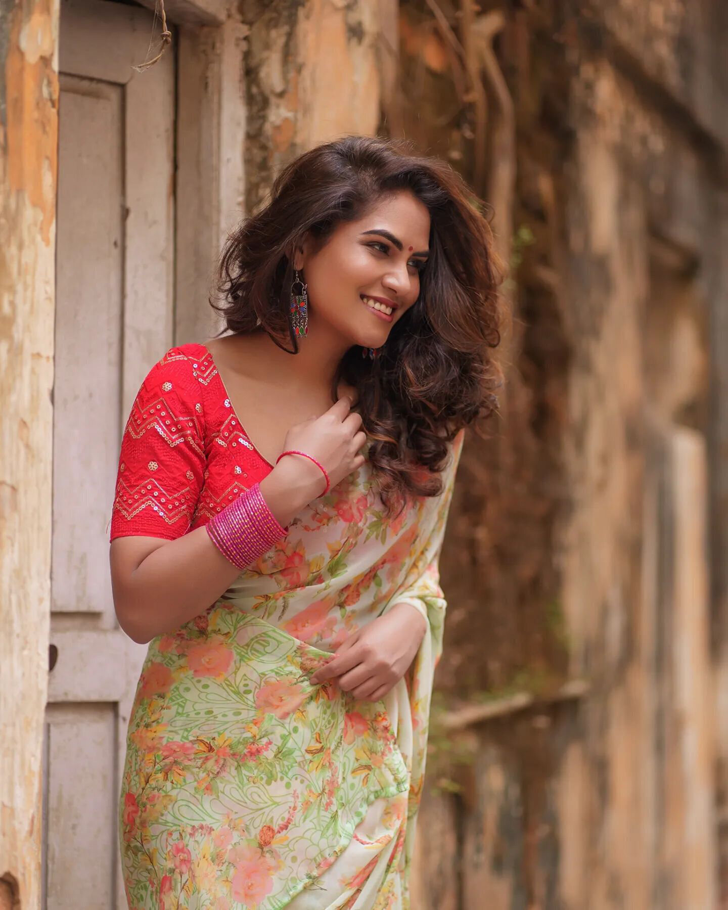 Deepthi Sunaina blends beauty and simplicity in a green cotton