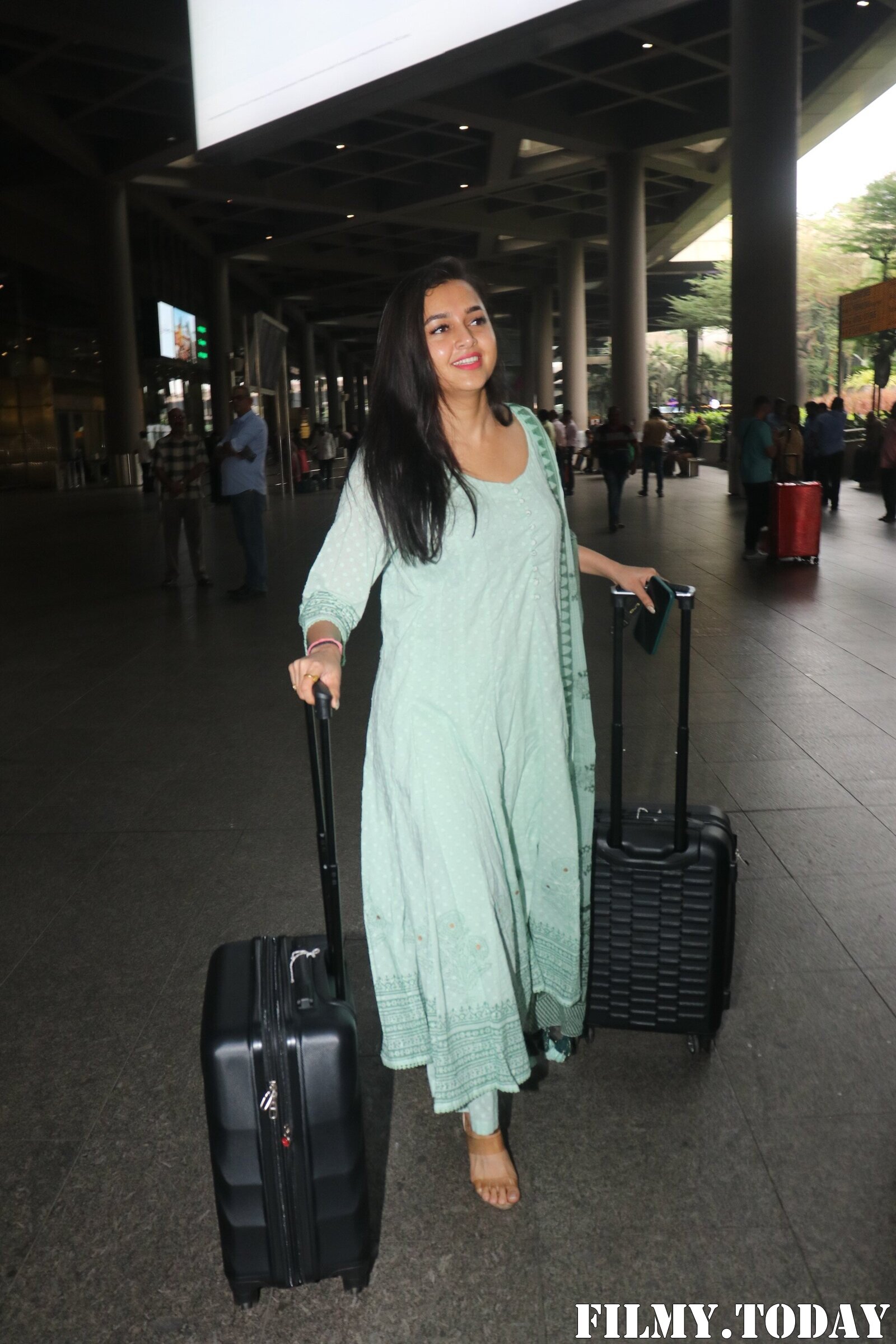Tejasswi Prakash - Photos: Celebs  Spotted At Airport | Picture 1927147