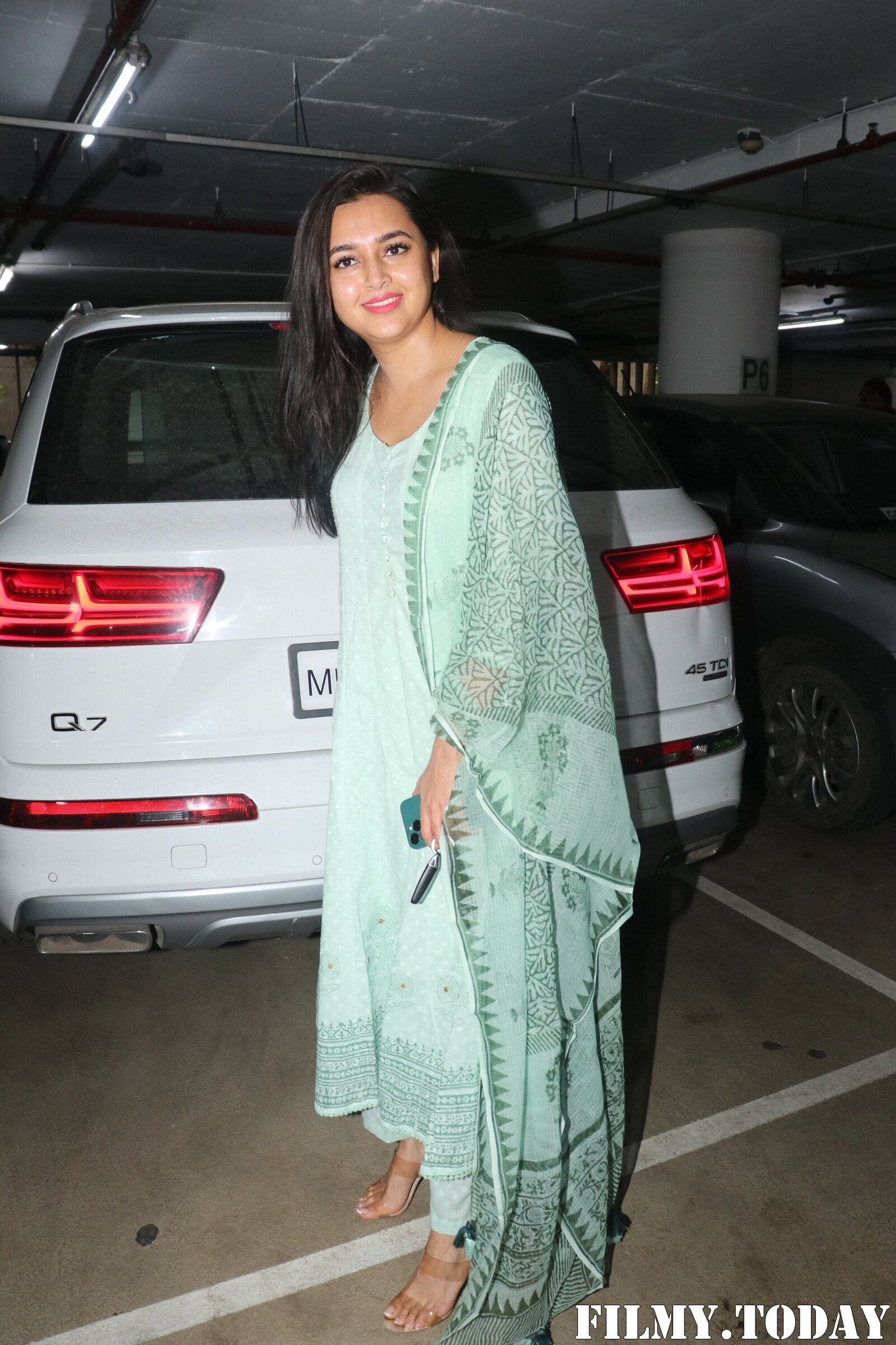 Tejasswi Prakash - Photos: Celebs  Spotted At Airport | Picture 1927151