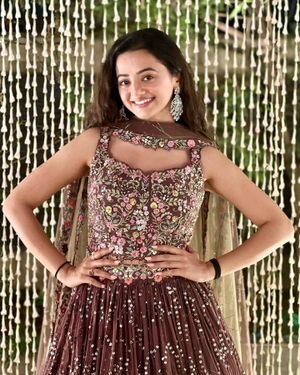 Helly Shah Latest Photos | Picture 1931127