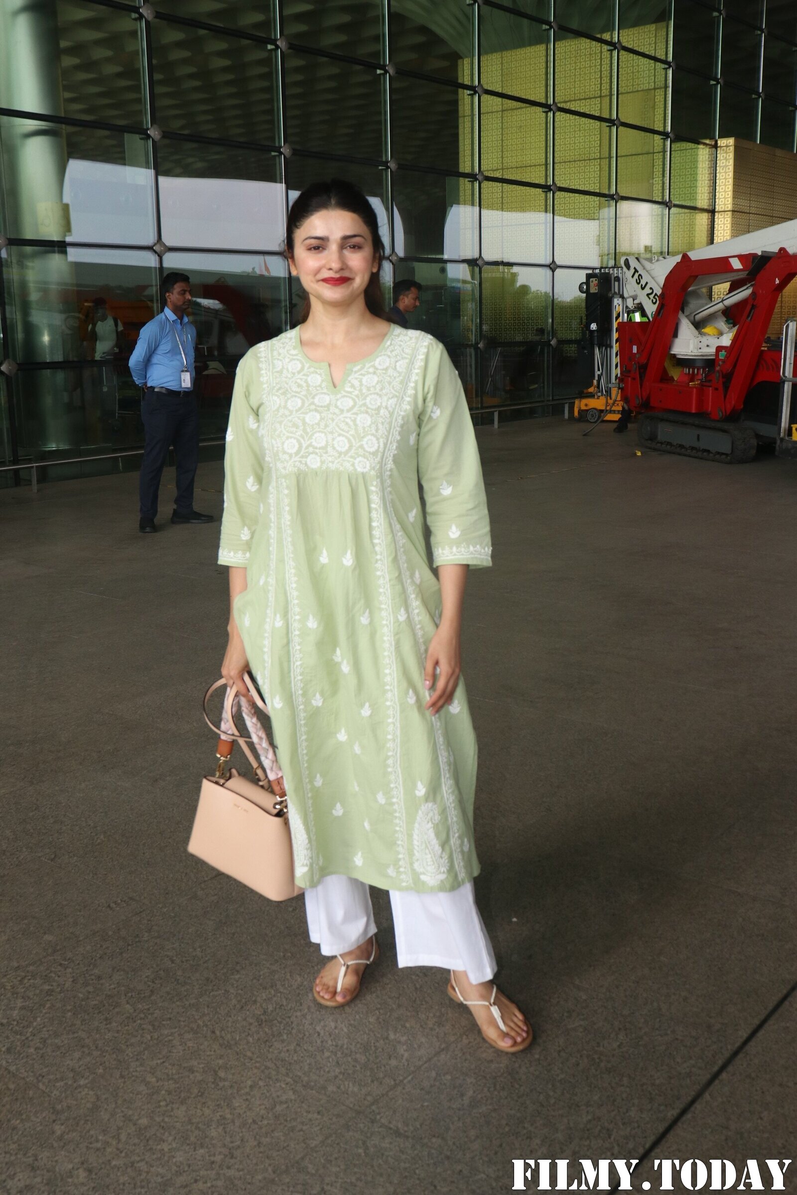 Prachi Desai - Photos: Celebs  Spotted At Airport | Picture 1929945