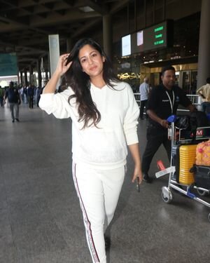 Ishita Dutta - Photos: Celebs  Spotted At Airport | Picture 1930570