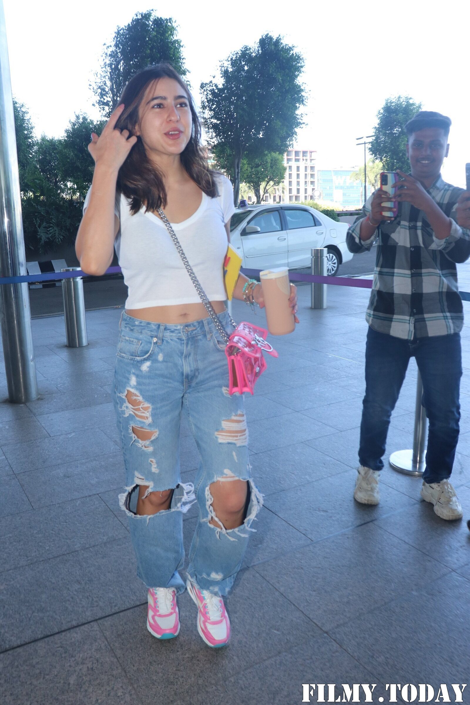 Sara Ali Khan - Photos: Celebs  Spotted At Airport | Picture 1932083