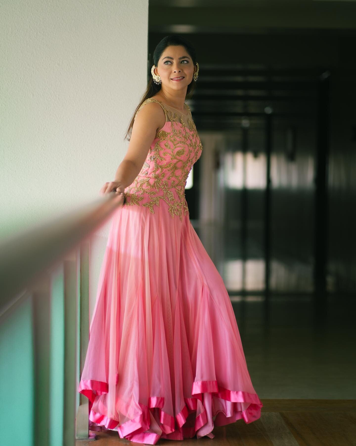 Sonalee Kulkarni Latest Photos | Picture 1932306