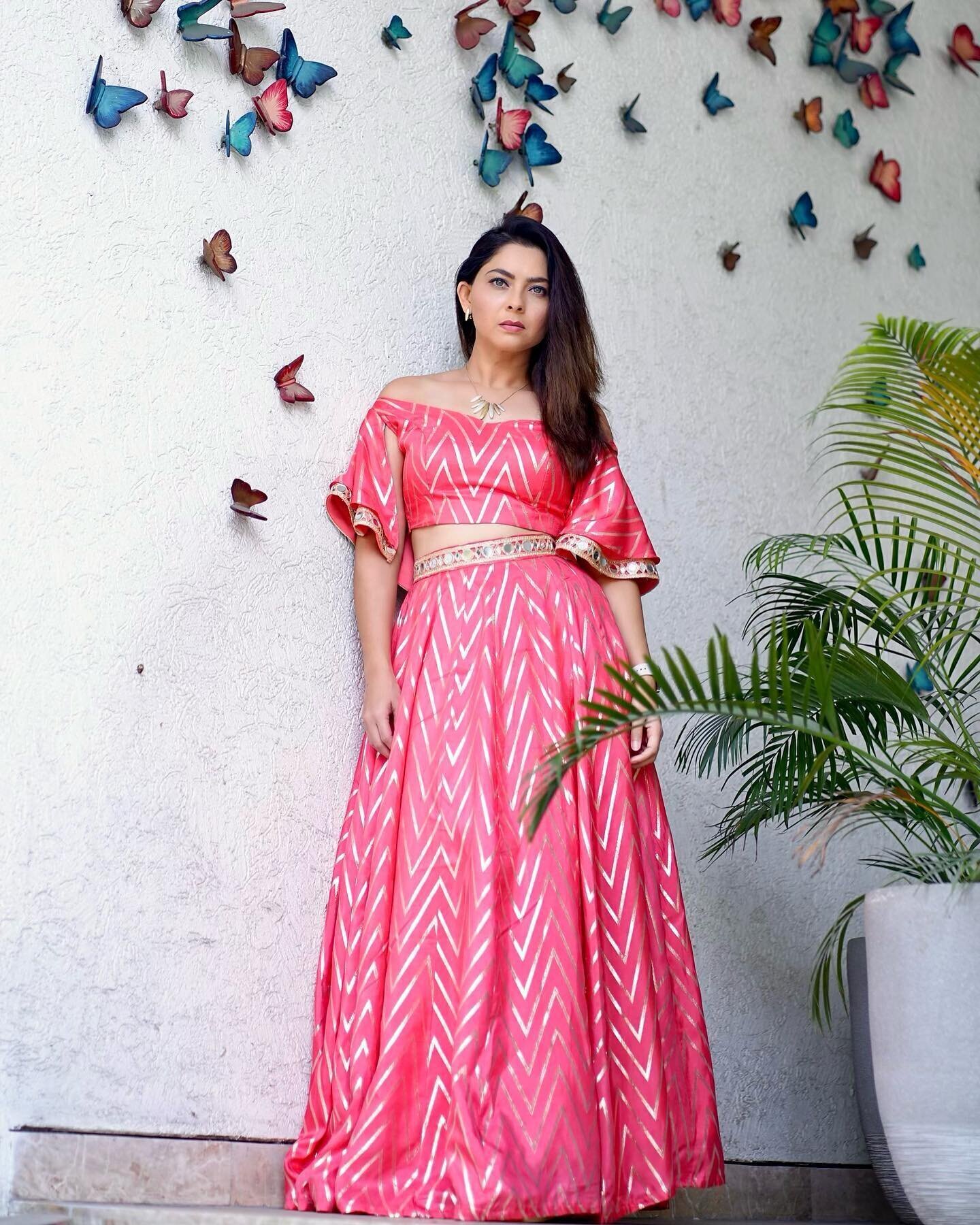 Sonalee Kulkarni Latest Photos | Picture 1932347