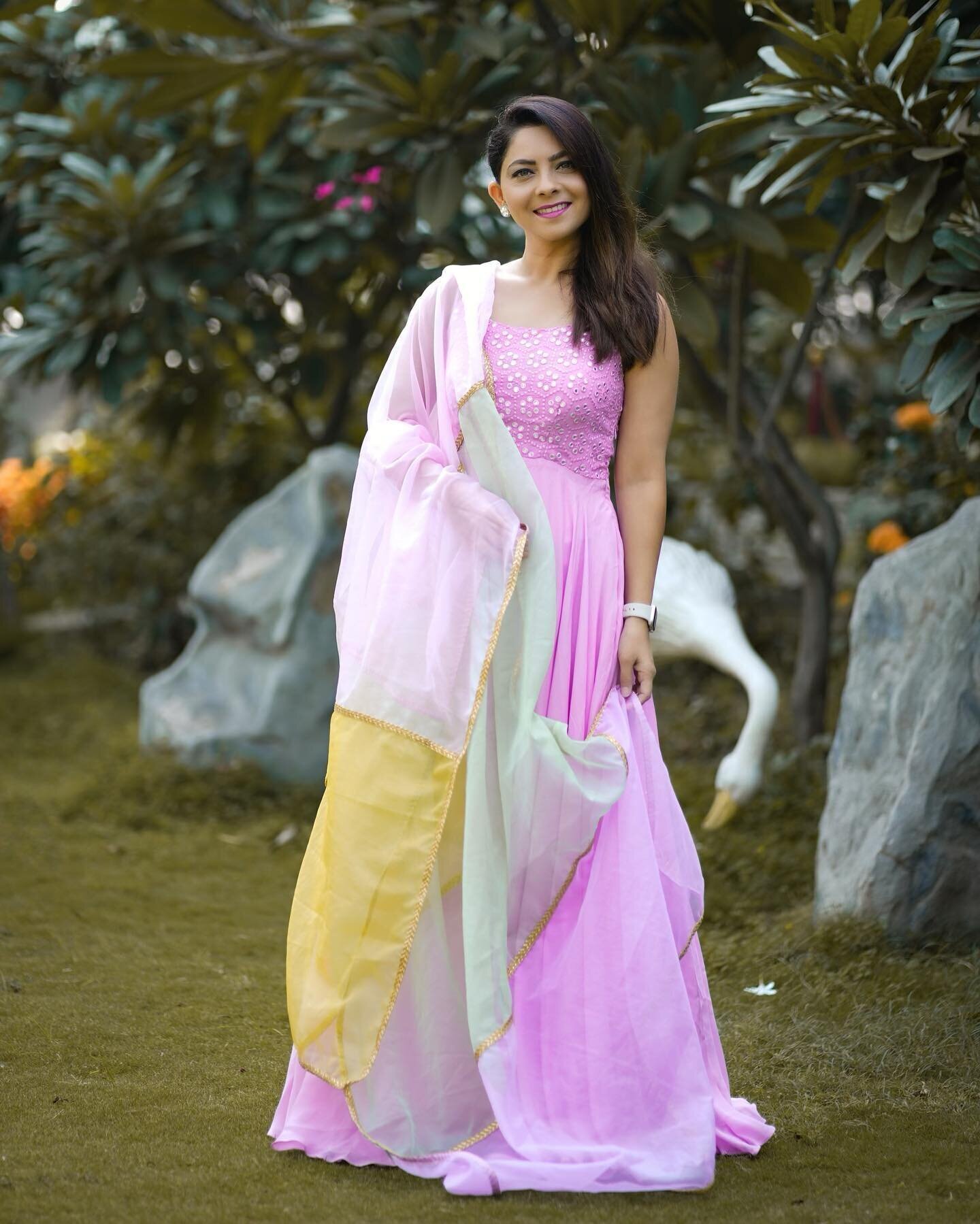 Sonalee Kulkarni Latest Photos | Picture 1932296