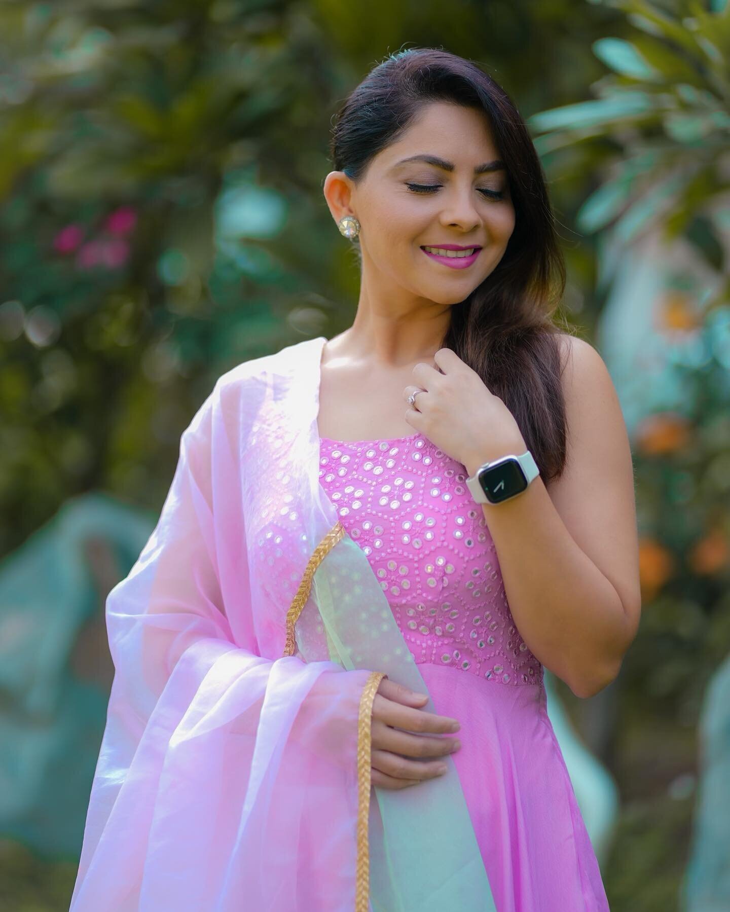 Sonalee Kulkarni Latest Photos | Picture 1932303