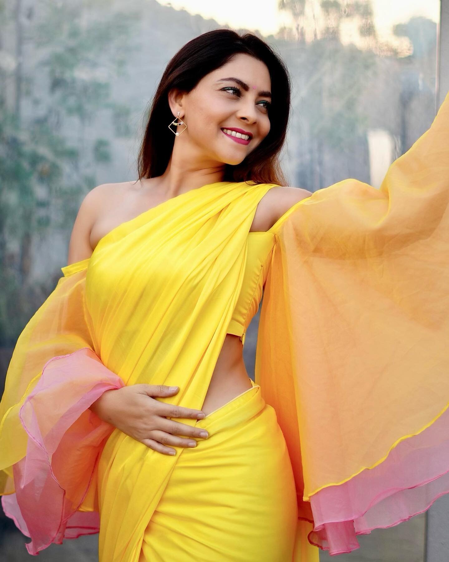 Sonalee Kulkarni Latest Photos | Picture 1932321