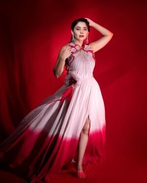 Sonalee Kulkarni Latest Photos | Picture 1932121