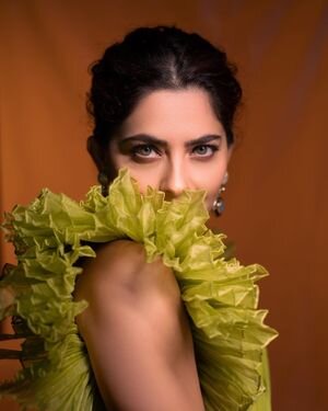 Sonalee Kulkarni Latest Photos | Picture 1932200