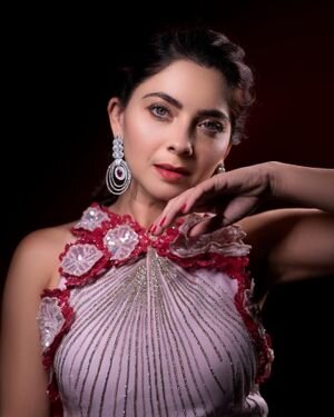 Sonalee Kulkarni Latest Photos | Picture 1932135