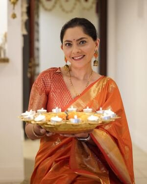 Sonalee Kulkarni Latest Photos | Picture 1932280