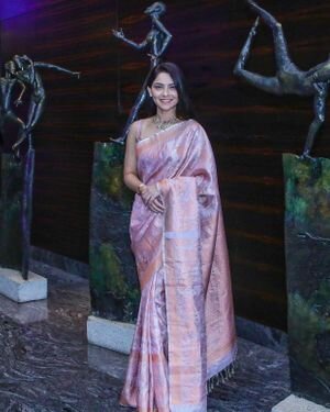 Sonalee Kulkarni Latest Photos | Picture 1932434