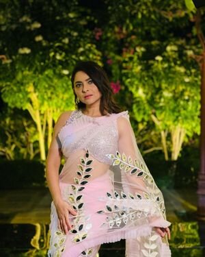 Sonalee Kulkarni Latest Photos | Picture 1932367