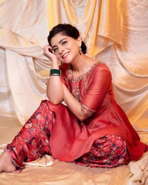 Sonalee Kulkarni Latest Photos | Picture 1932206