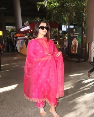 Rashmika Mandanna - Photos: Celebs  Spotted At Airport | Picture 1932525