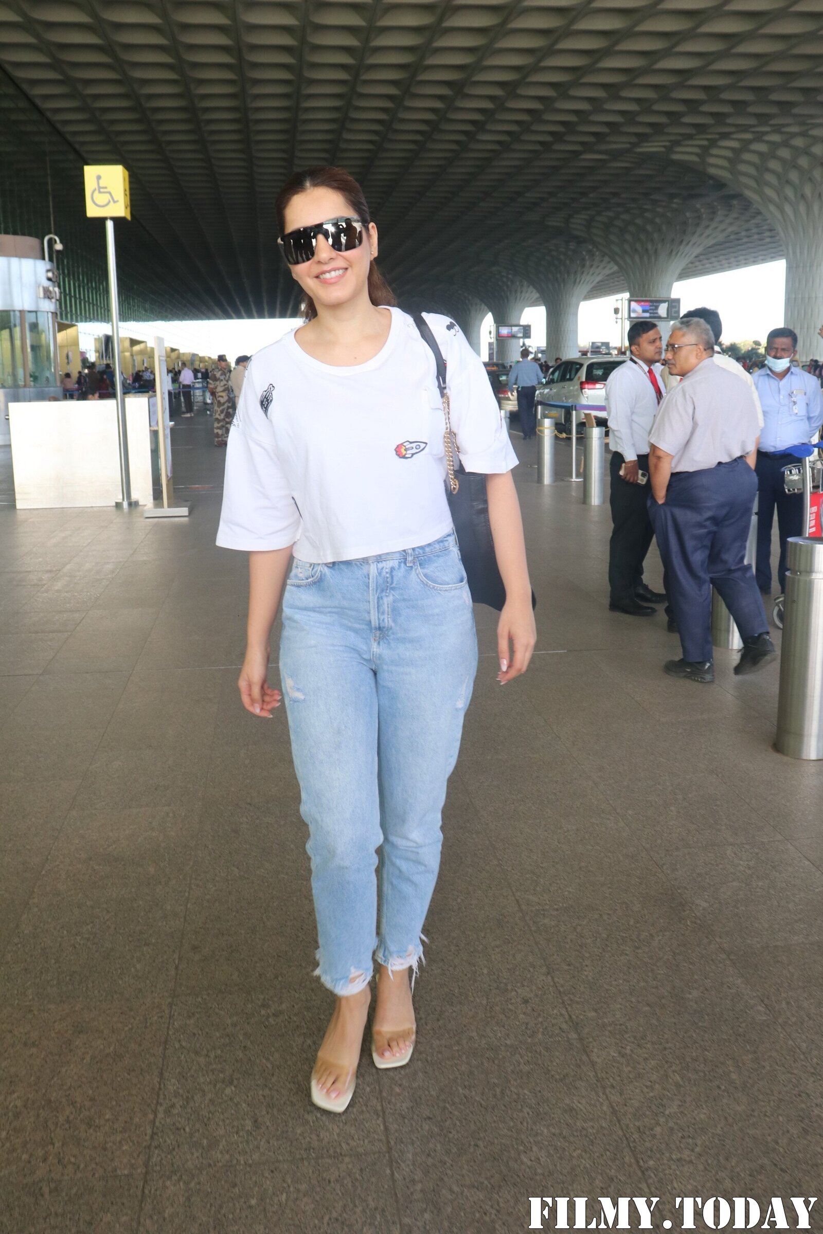 Raashi Khanna - Photos: Celebs  Spotted At Airport | Picture 1932678