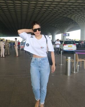 Raashi Khanna - Photos: Celebs  Spotted At Airport | Picture 1932675