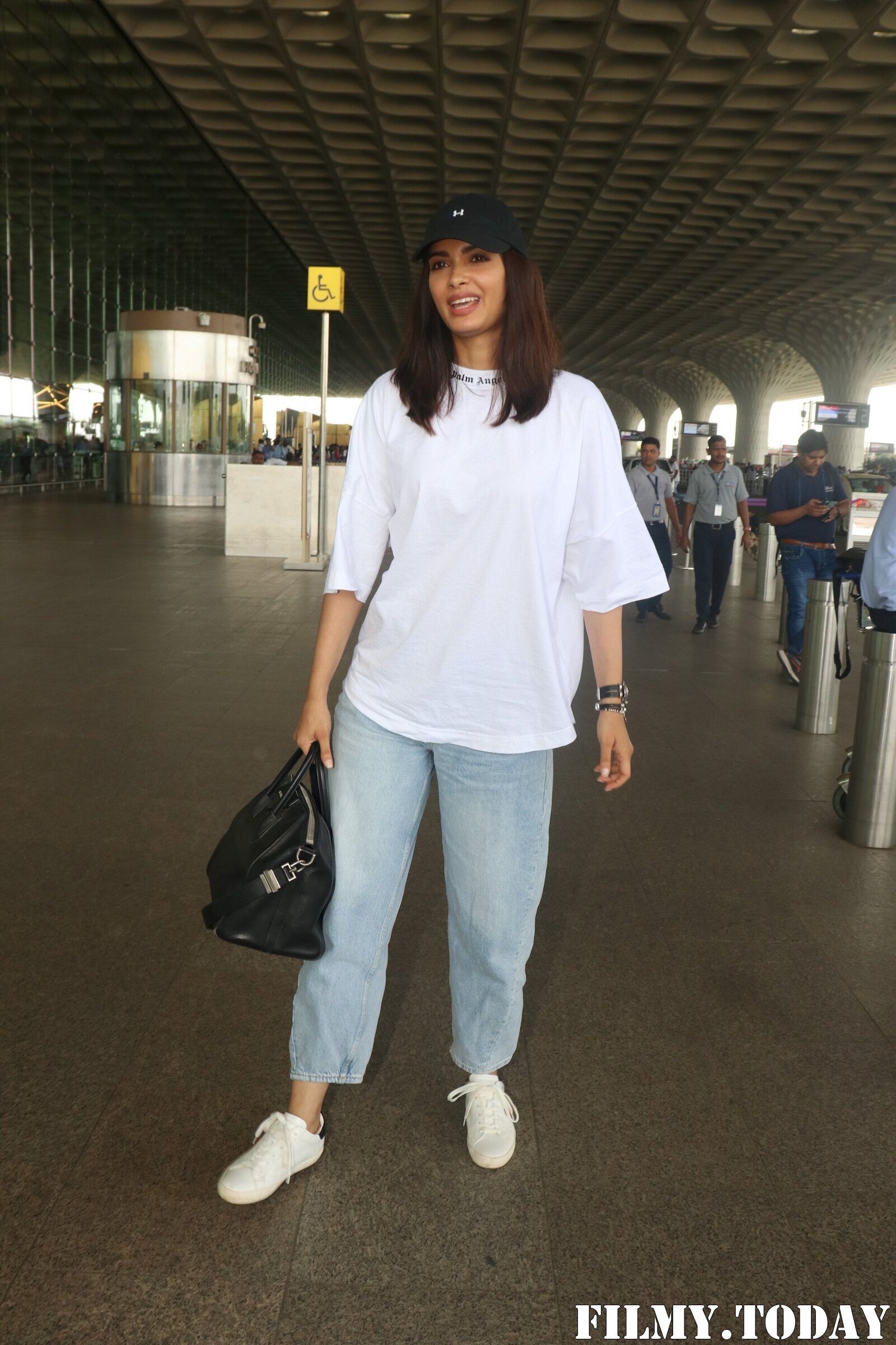 Diana Penty - Photos: Celebs  Spotted At Airport | Picture 1935840