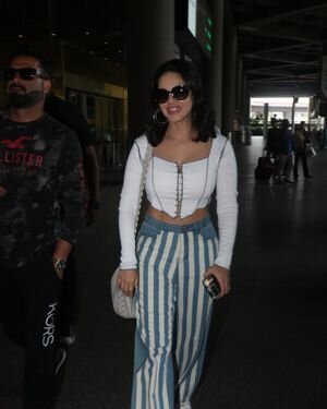 Sunny Leone - Photos: Celebs  Spotted At Airport