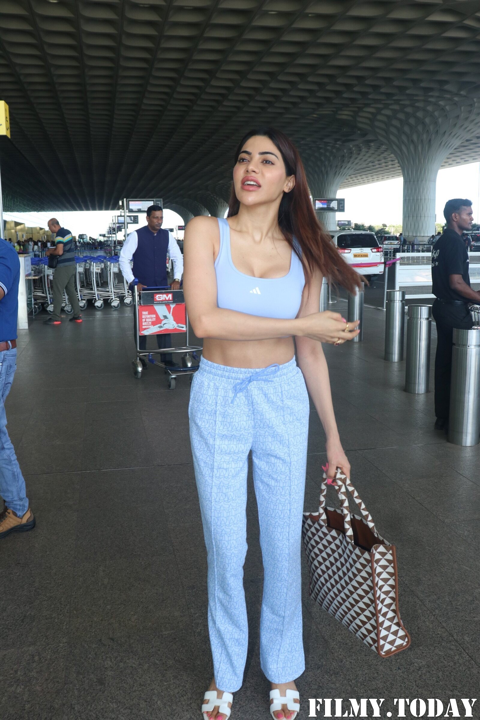 Nikki Tamboli - Photos: Celebs  Spotted At Airport | Picture 1936403