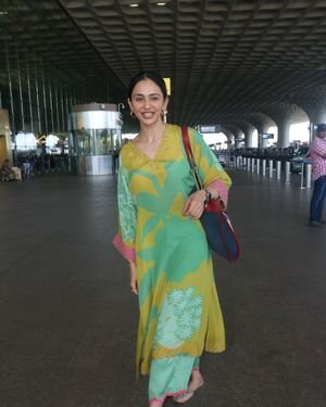 Rakul Preet Singh - Photos: Celebs  Spotted At Airport